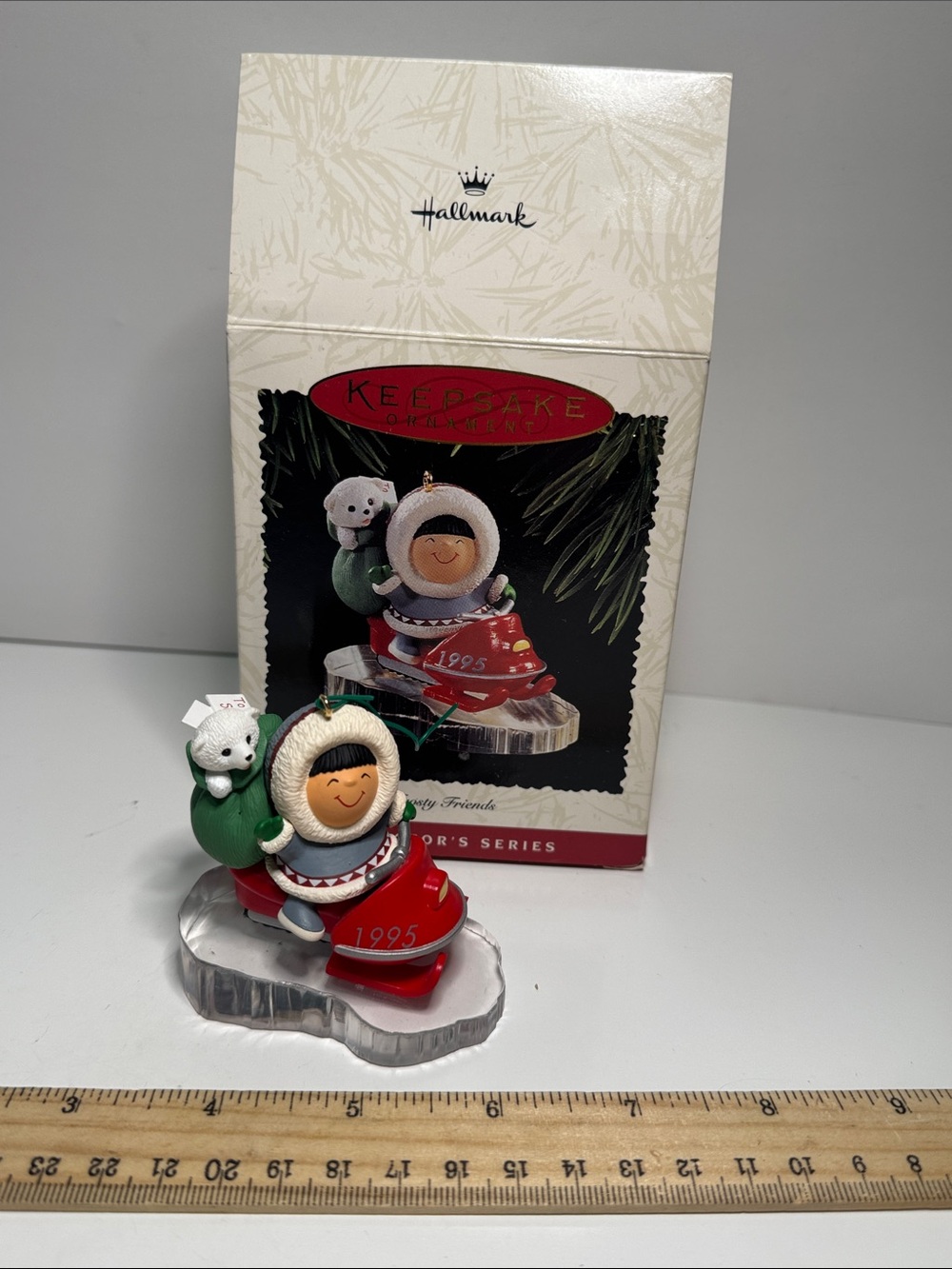 1995 Hallmark frosty friends Eskimo red snowmobile ice chunk in box